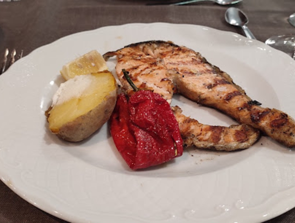 SALMÓN A LA PLANCHA